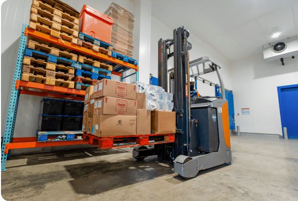 ElectricForklift-img-min-1